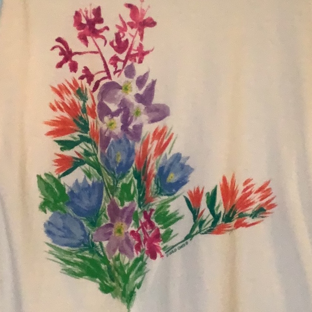 White tee with beautiful floral design 100% cotton